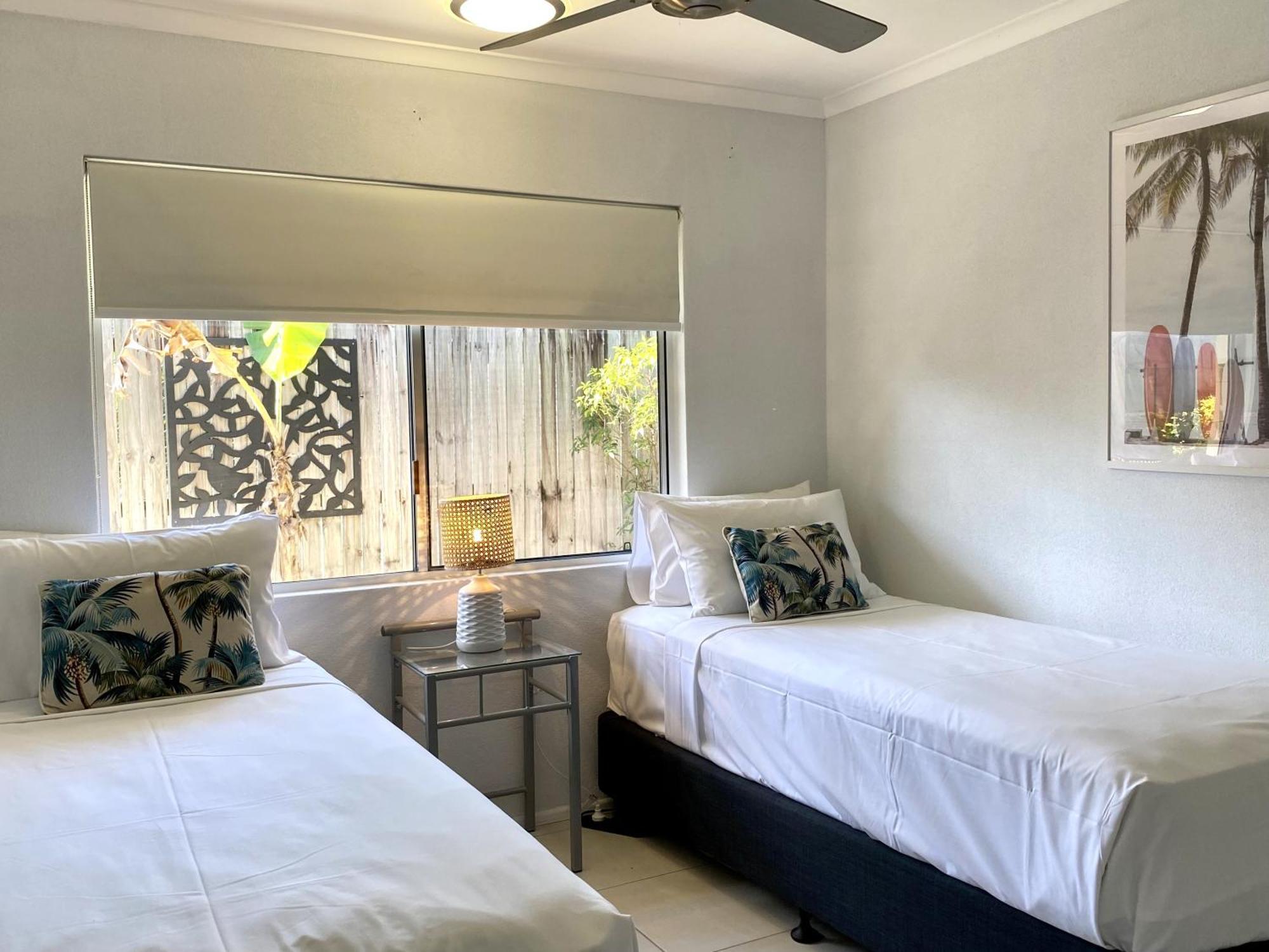 Lychee Tree Holiday Apartments Port Douglas Szoba fotó
