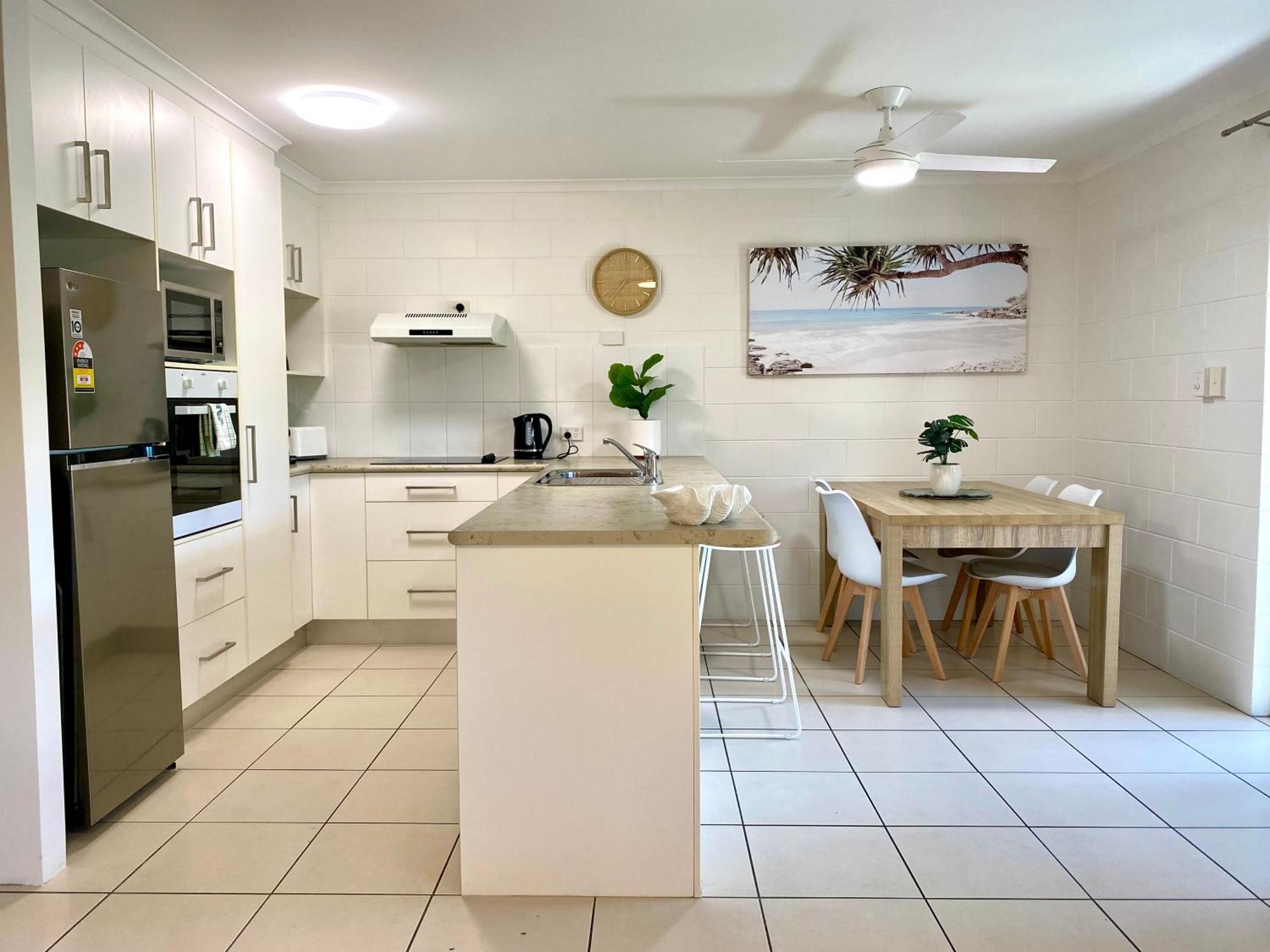 Lychee Tree Holiday Apartments Port Douglas Kültér fotó